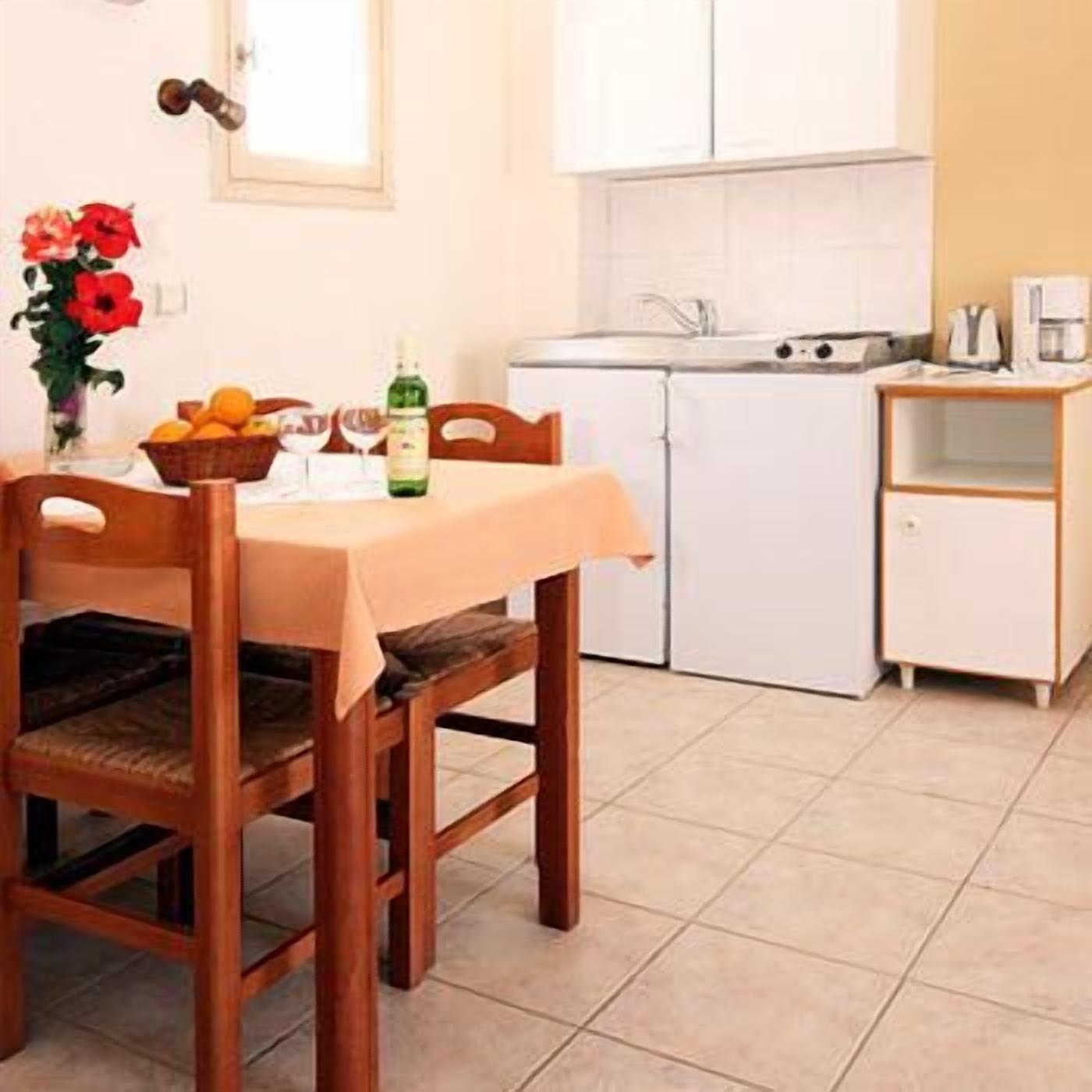 Uzenie All Suites Boutique Resort (Adults Only) أذيليانوس كامبوس المظهر الخارجي الصورة